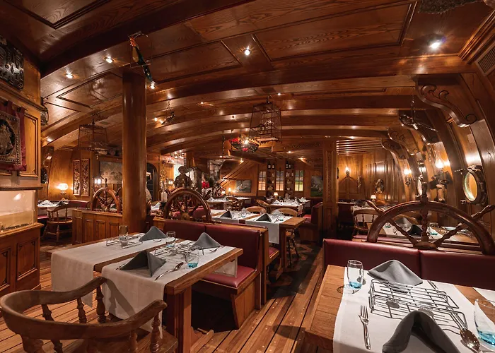 Boutique Albana Real - Restaurants & Отель