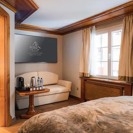 Boutique Albana Real - Restaurants & زيرمات